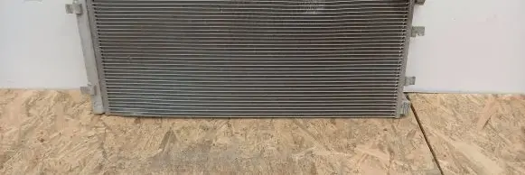 A/C cooling radiator (condenser)