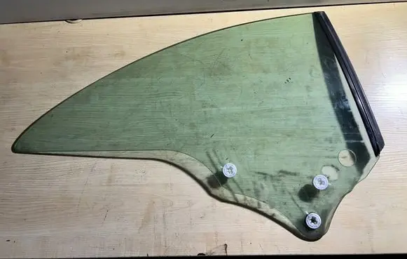 Mercedes-Benz CLK A209 C209 Rear side window 43R001026