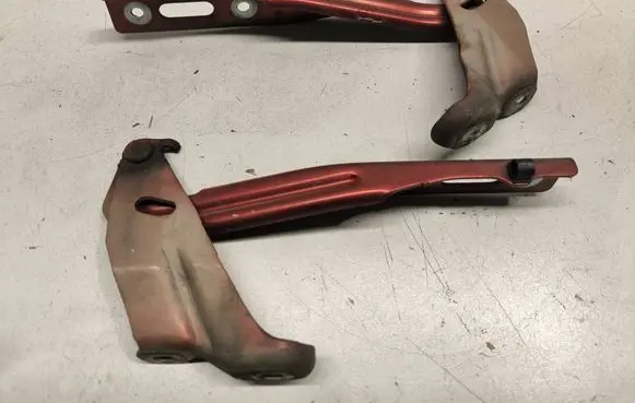 Honda CR-V Engine bonnet/hood hinges 