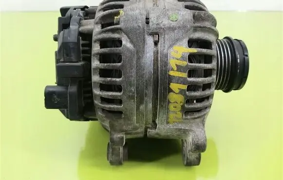 Volkswagen PASSAT B5.5 Generator/alternator 