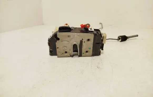 Dodge Caliber Front door lock