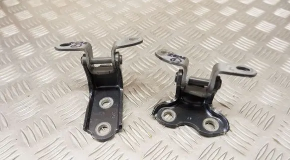 Rear door hinge set