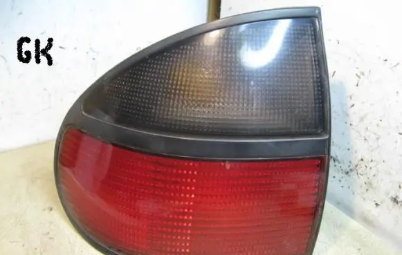 Renault Laguna I Rear/tail lights