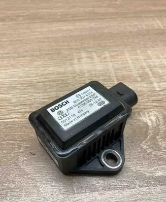 Audi A4 S4 B6 8E 8H ESP acceleration yaw rate sensor 8E0907637A 0265005245