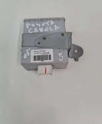 Toyota Corolla E120 E130 Door central lock control unit/module 8974102050