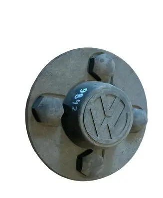Volkswagen Golf III Original wheel cap 1H0601171