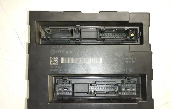 Volkswagen Touareg II Comfort/convenience module 4H0907064AL 5DK01056551