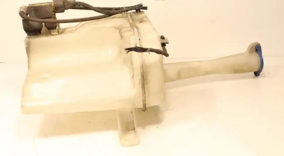 KIA Ceed Windshield washer fluid reservoir/tank 986101H000
