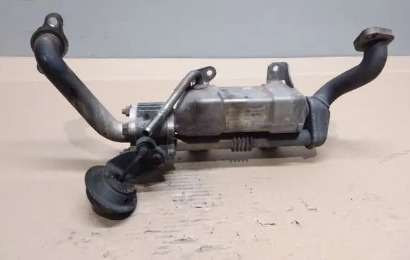 Toyota Corolla E140 E150 EGR valve cooler 256800R02000 13063850001