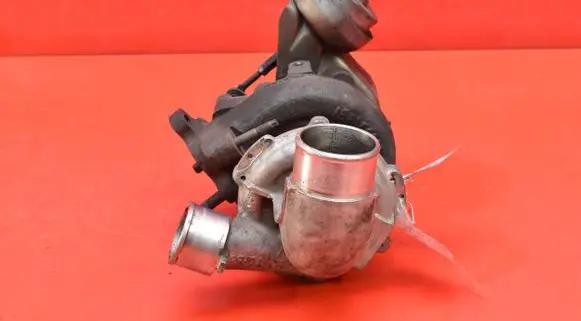 Toyota Avensis T270 Turbo system vacuum part 17201-0R070