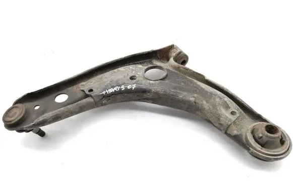 Toyota Yaris Front lower control arm/wishbone