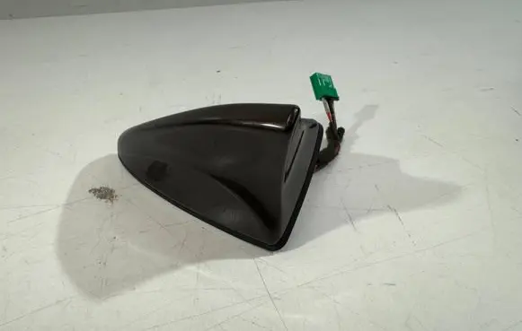 Hyundai Santa Fe Aerial GPS antenna 962102W410YN7