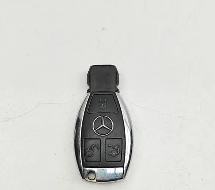 Mercedes-Benz C W205 Ignition key/card A2229055008