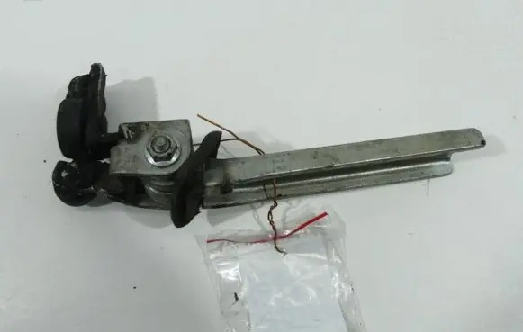 Iveco Daily 3rd gen Sliding door upper roller guide/hinge IMPRK767465