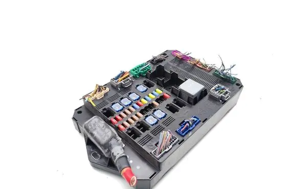 Jaguar XF Fuse module BX23-14B476-BA 7370-0308-30