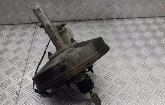 Mitsubishi Colt CZ3 Brake booster 834-03108