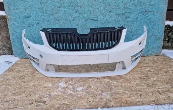 Skoda Octavia Mk3 (5E) Front bumper 5E0807221F