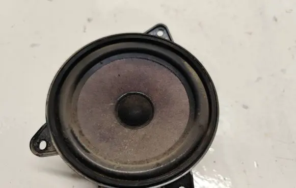 Audi A4 S4 B5 8D Front door speaker 8D0035411A 54768 4918410112