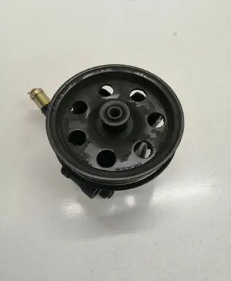 Ford Focus Power steering pump XS4E3A733AC 01193S3