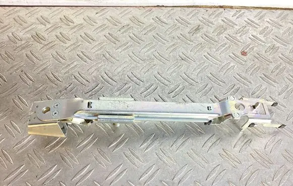 Lexus LS 460 - 600H Seat belt adjustment rail C699003 C614001