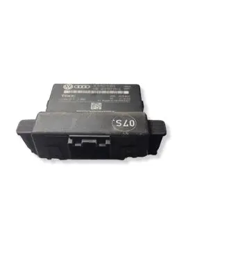 Volkswagen PASSAT B6 Gateway control module 3C0907530C 402063