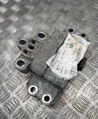 Seat Alhambra (Mk2) Engine mount bracket 5N0199262F