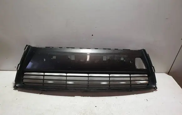 Lexus LS 460 - 600H Front bumper lower grill 5211250010