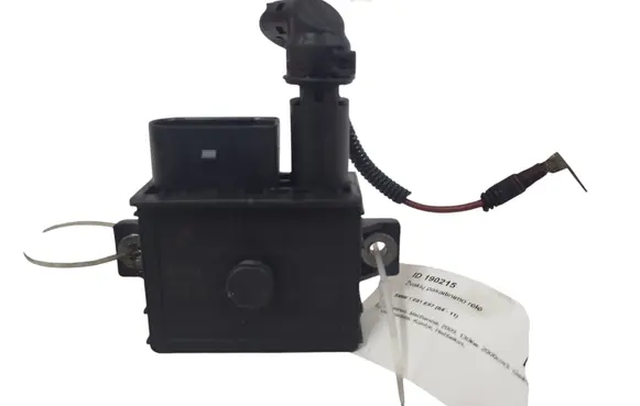 BMW 1 E81 E87 Glow plug pre-heat relay 779800003 0522120102 0003915930