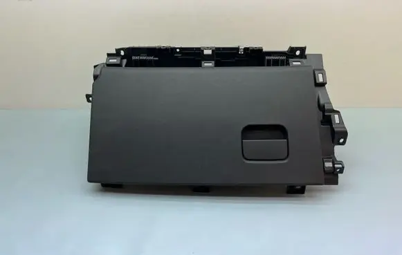 Land Rover Evoque II Glove box K8D206040A