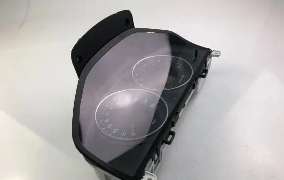 Volvo V60 Speedometer (instrument cluster) 31343323AA