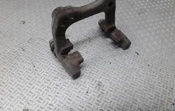 Skoda Yeti (5L) Brake caliper pad carrier rear 