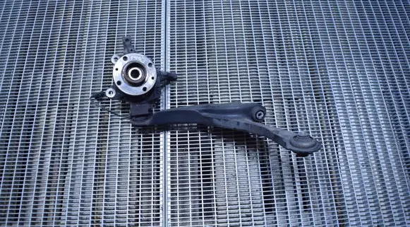 Renault Clio IV Front wheel hub
