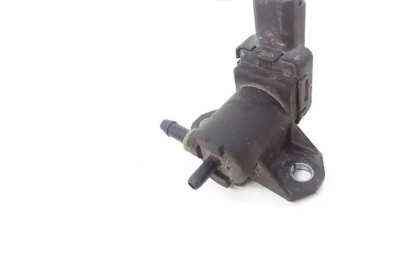 Volvo V40 Cross country Vacuum valve 9688124580