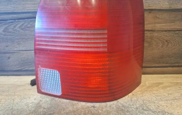 Volkswagen PASSAT B5 Rear/tail lights 3B9945257 393361