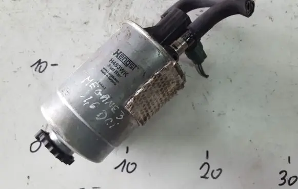 Renault Megane III Fuel filter housing 