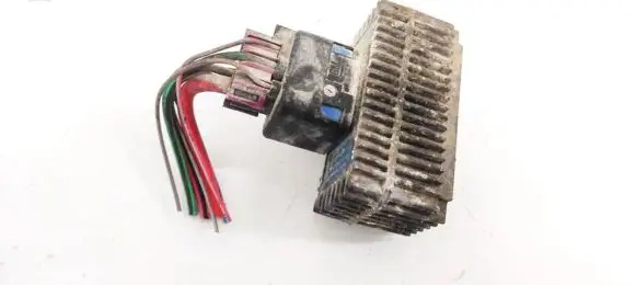 Opel Zafira B Glow plug pre-heat relay 55353011