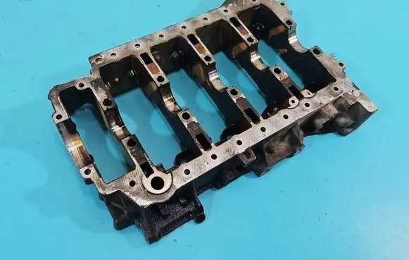BMW 5 F10 F11 Oil filter mounting bracket 7587606 IMPRK1491598