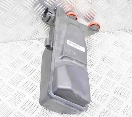 BMW 7 G11 G12 Intake resonator 8575040
