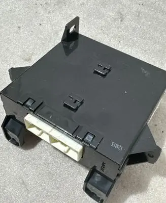 Subaru Outback Fan control module 72343AJ291 1777006920