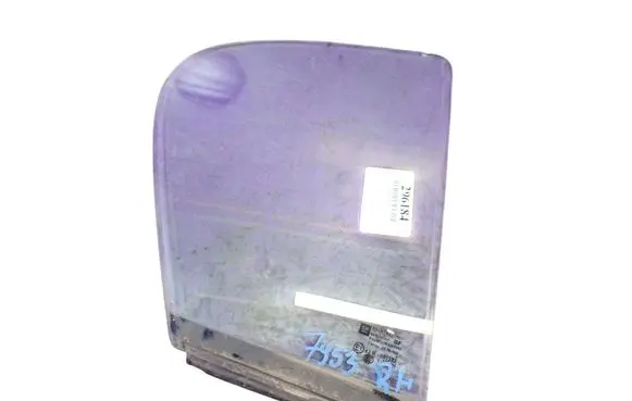 Opel Astra H Front door window glass four-door 