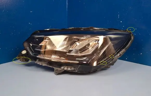 Peugeot 208 Headlight/headlamp 9833036380 73312209