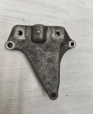 Audi Q2 - Gearbox mounting bracket 5Q0199117C
