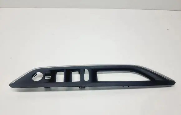 Peugeot 5008 II Front door window switch trim 98105135ZD 9810513577 9816722177