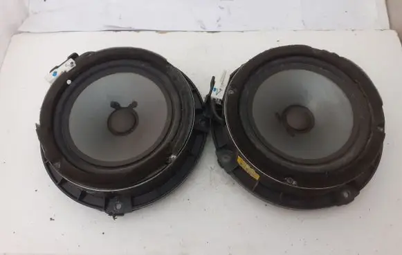 KIA Carens III Front door speaker 963301D700 963301D200