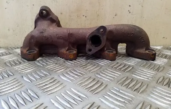 Hyundai i40 Exhaust manifold