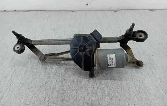 Front wiper linkage