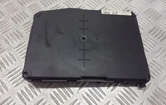 Renault Scenic II - Grand scenic II High voltage junction box 8200433198