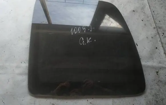 Jeep Cherokee Rear side window as3