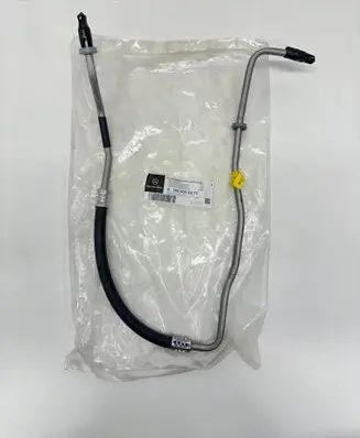 Mercedes-Benz ML W166 Oil cooling pipe A1665005372