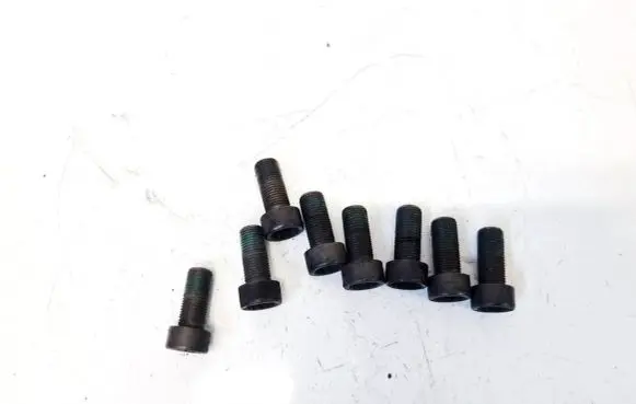 Nuts/bolts